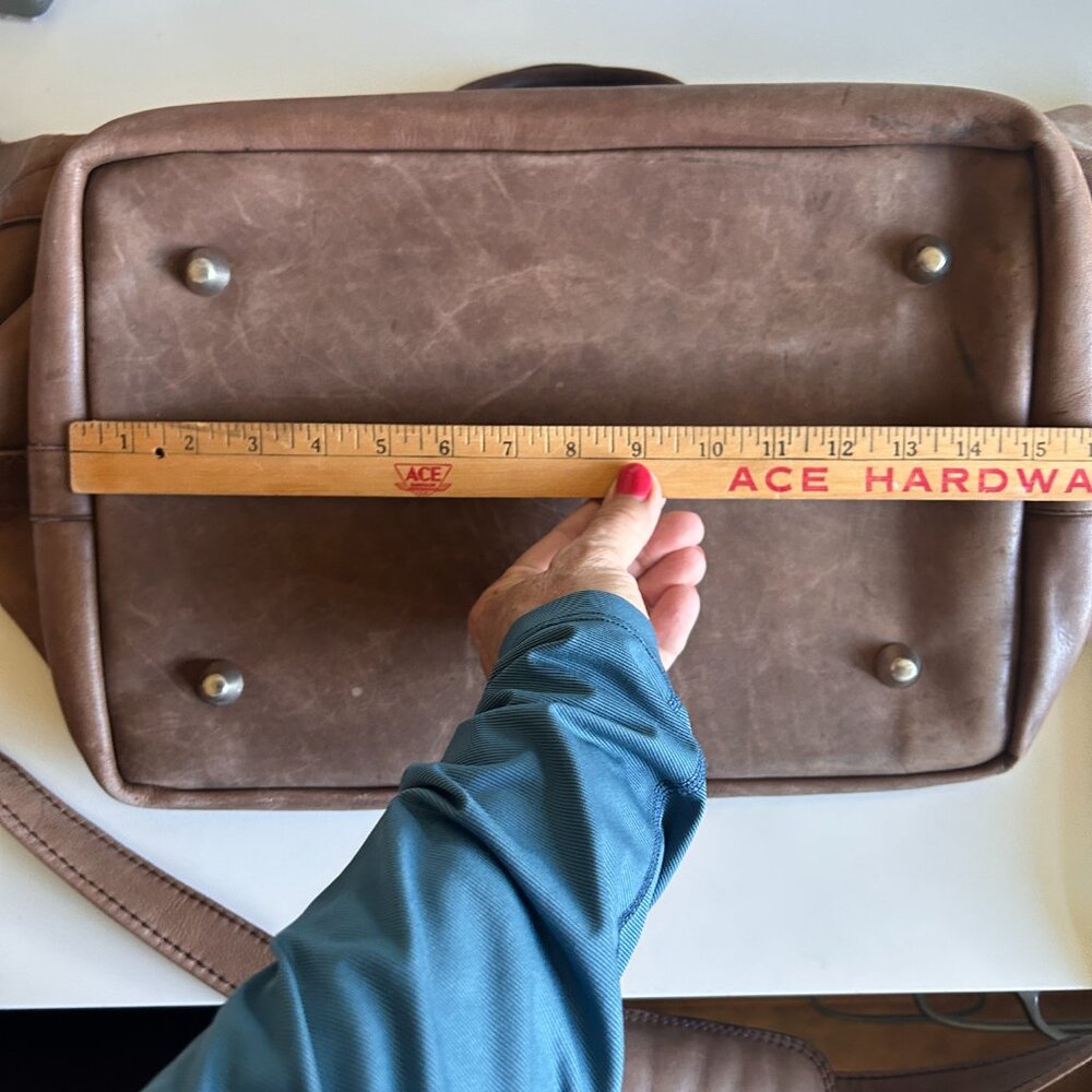 Vintage Leather-like Luggage/Carry-on/Bag - Picture 16 of 16